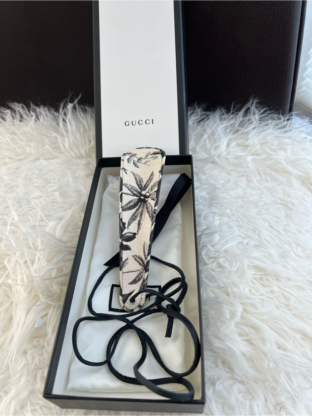 RARE  Gucci Herbarium Print Canvas Shoehorn.